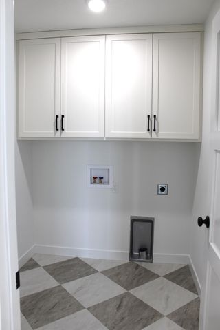 959 50th Avenue W, West Fargo, ND 58078