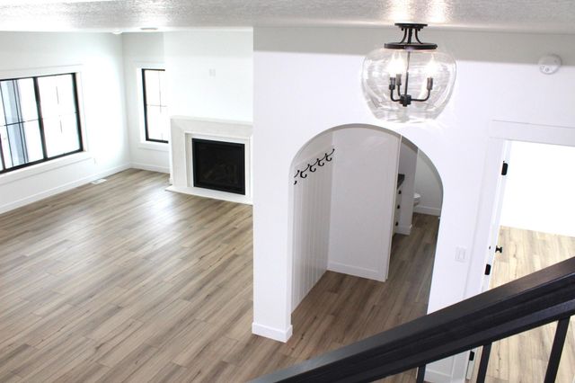 959 50th Avenue W, West Fargo, ND 58078