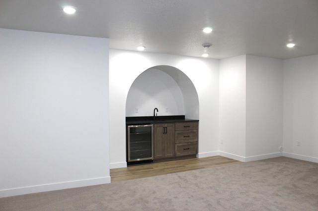 959 50th Avenue W, West Fargo, ND 58078