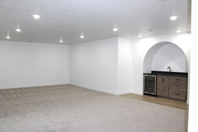 959 50th Avenue W, West Fargo, ND 58078