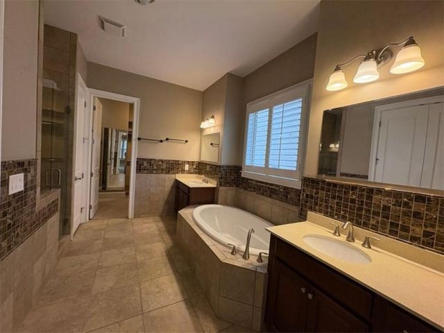 3720 Kennent Square, Suwanee, GA 30024