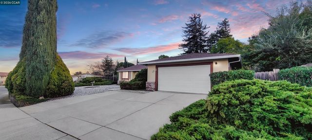 1 Castlewood, Pittsburg, CA 94565