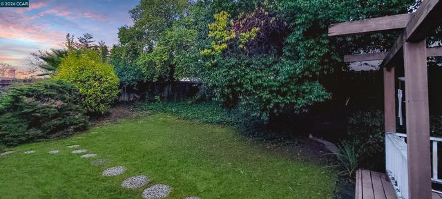 1 Castlewood, Pittsburg, CA 94565