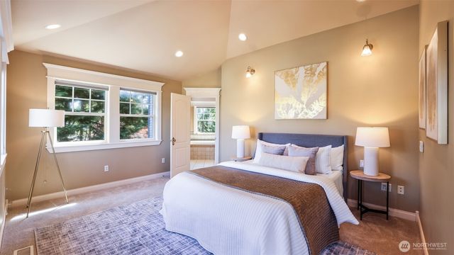 748 Vashon Place NE, Renton, WA 98059