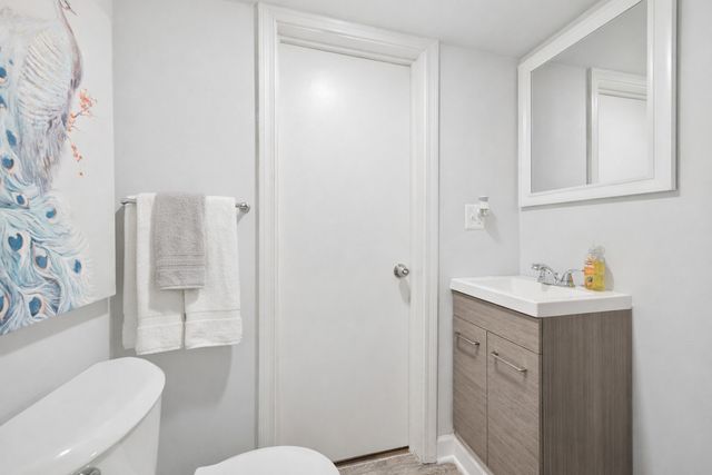 8025 S Mozart Street, Chicago, IL 60652