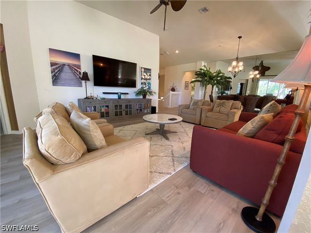 1570 Winding Oaks WAY 201, Naples, FL 34109