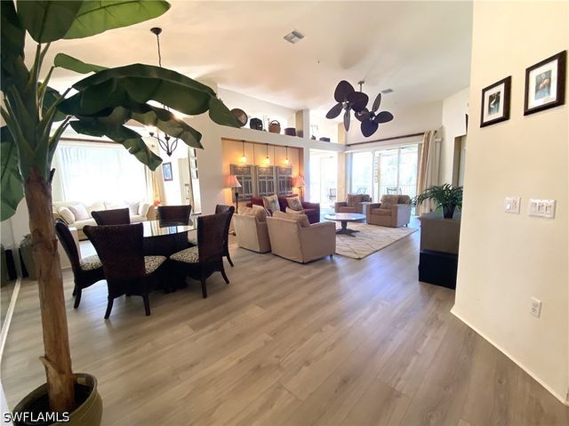 1570 Winding Oaks WAY 201, Naples, FL 34109