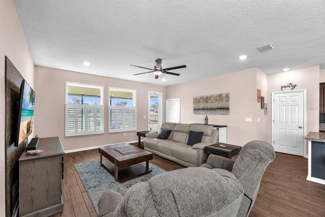 6230 PLOVER MEADOW STREET, Lithia, FL 33547