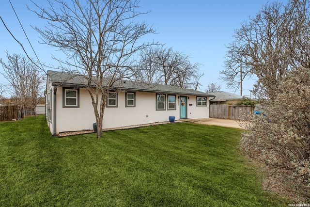 315 N Mimosa, Kerrville, TX 78028