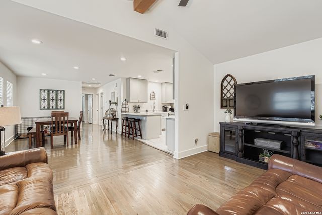 315 N Mimosa, Kerrville, TX 78028