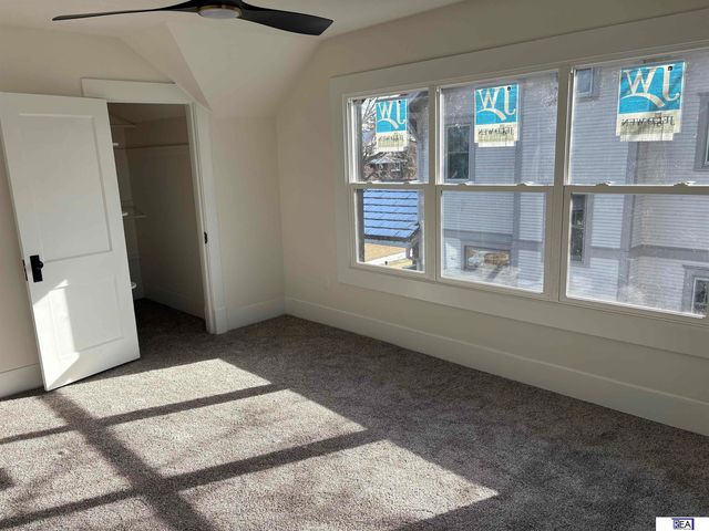 2728 Fontenelle Boulevard, Omaha, NE 68104