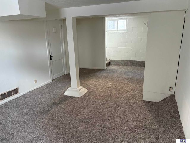 2728 Fontenelle Boulevard, Omaha, NE 68104