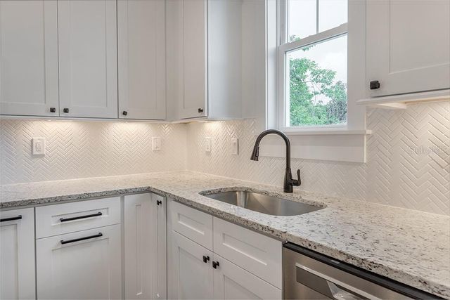 1408 E CURTIS STREET B, Tampa, FL 33603