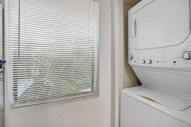 9999 Summerbreeze Dr 401, Sunrise, FL 33322