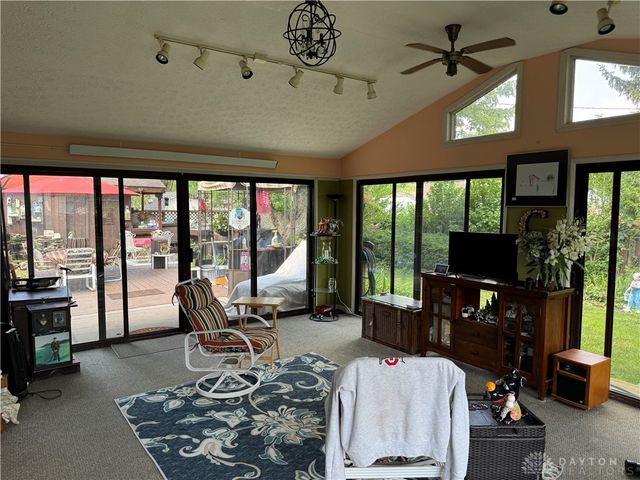 1017 Terracewood Drive, Englewood, OH 45322
