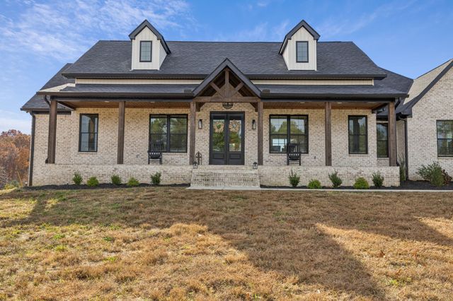 130 Saddlebrook Dr, Hohenwald, TN 38462