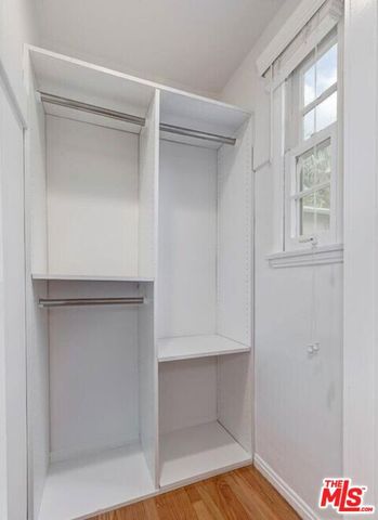 208 S El Camino Drive, Beverly Hills, CA 90212