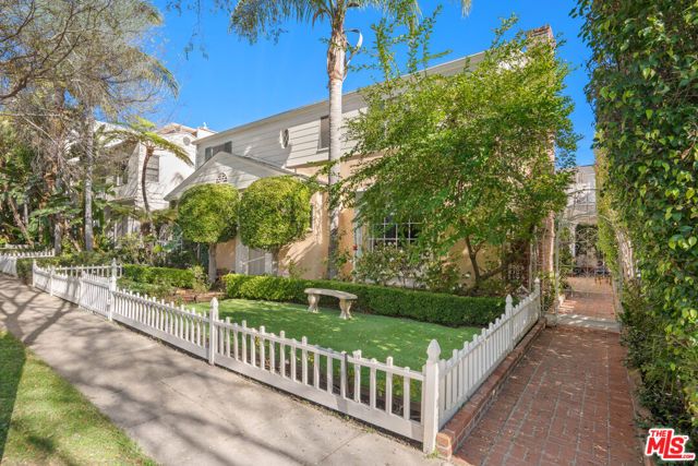 208 S El Camino Drive, Beverly Hills, CA 90212