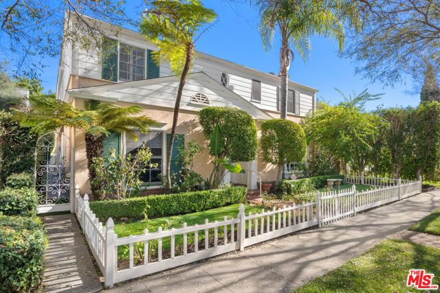 208 S El Camino Drive, Beverly Hills, CA 90212