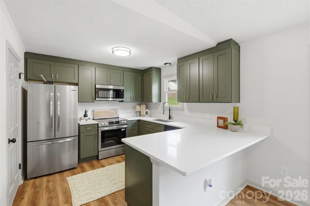 2918 Wild Duck Court, Charlotte, NC 28262