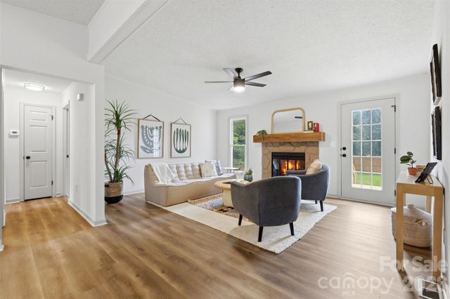 2918 Wild Duck Court, Charlotte, NC 28262