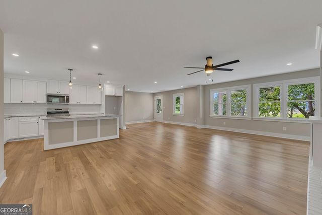 104 Rd 3 South SW, Cartersville, GA 30120