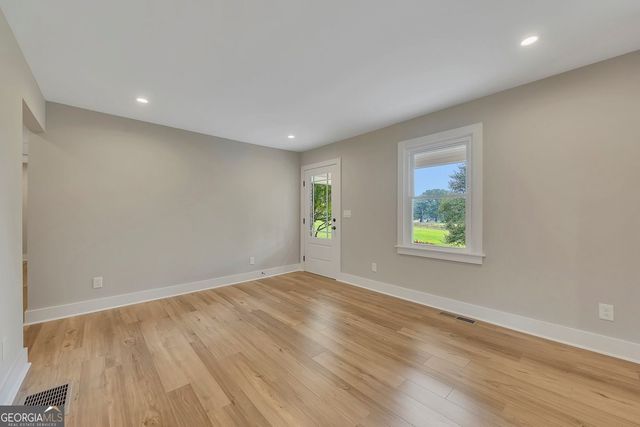 104 Rd 3 South SW, Cartersville, GA 30120