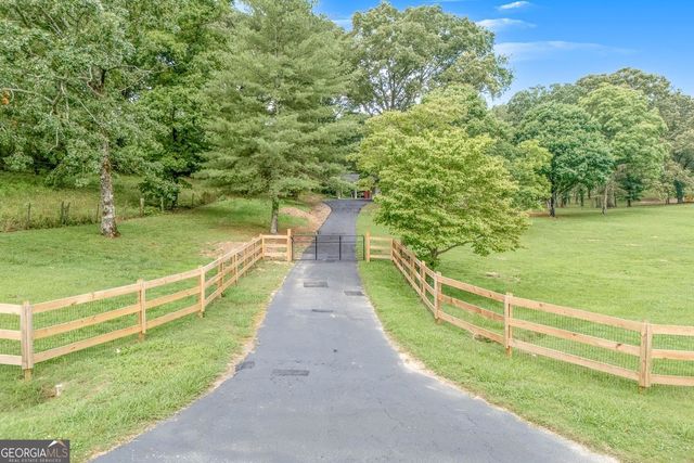 104 Rd 3 South SW, Cartersville, GA 30120