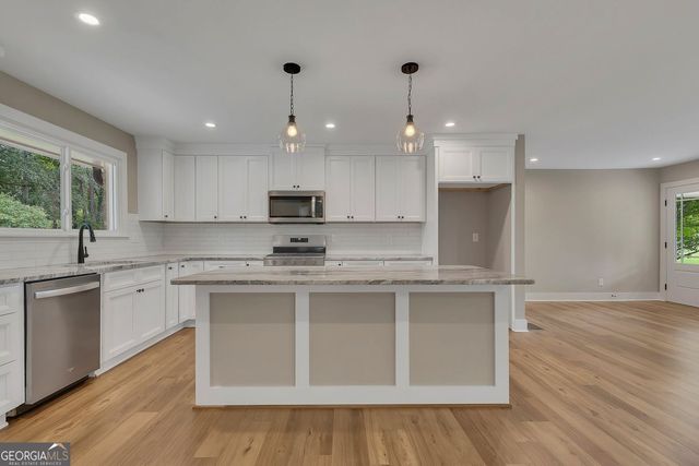 104 Rd 3 South SW, Cartersville, GA 30120