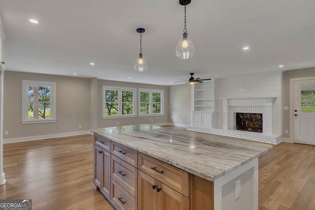 104 Rd 3 South SW, Cartersville, GA 30120