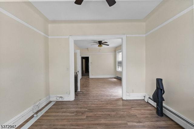 52 Wade St, Jersey City, NJ 07305