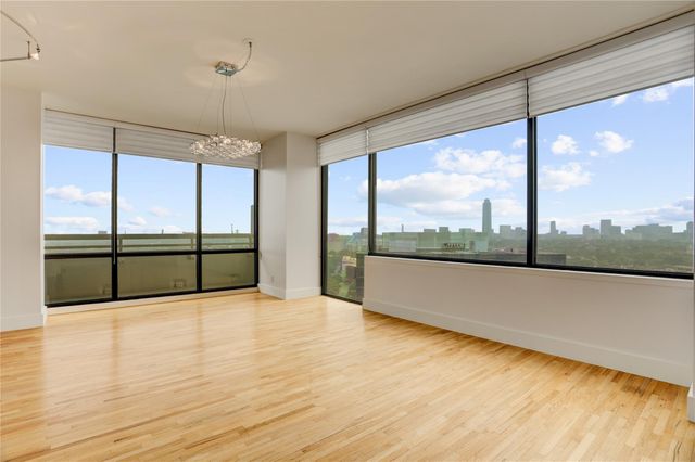 15 Greenway Plaza 18F, Houston, TX 77046