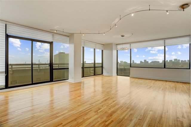 15 Greenway Plaza 18F, Houston, TX 77046