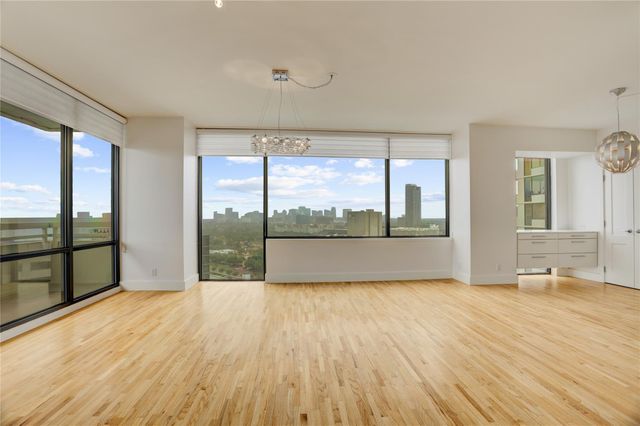 15 Greenway Plaza 18F, Houston, TX 77046