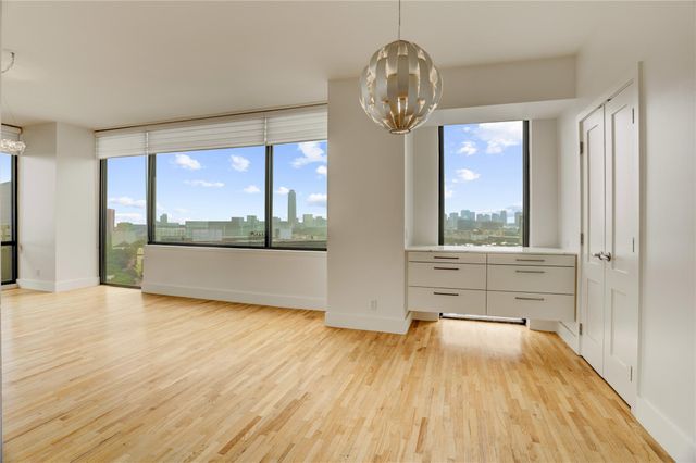 15 Greenway Plaza 18F, Houston, TX 77046