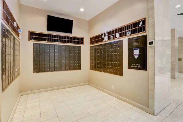 15 Greenway Plaza 18F, Houston, TX 77046