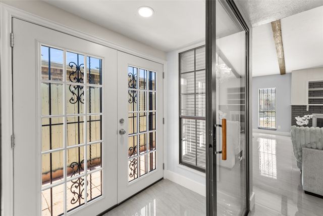 3025 Tres Logos Lane, Dallas, TX 75228