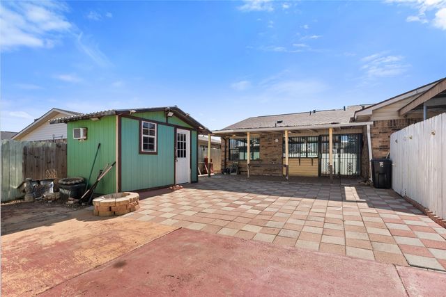 3025 Tres Logos Lane, Dallas, TX 75228