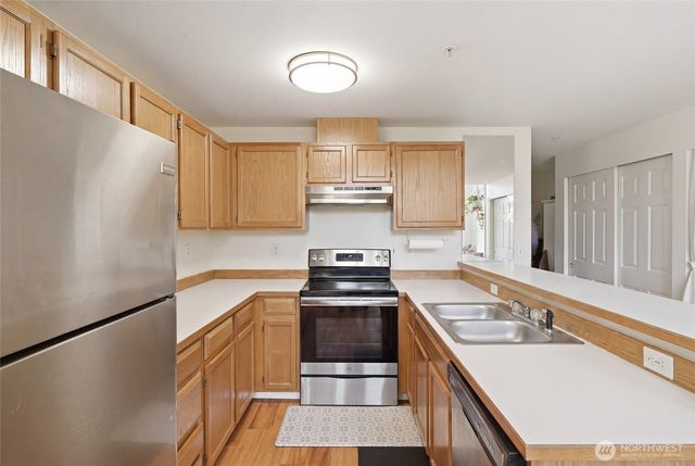 13310 Greenwood Avenue N, Seattle, WA 98133