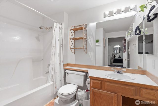 13310 Greenwood Avenue N, Seattle, WA 98133