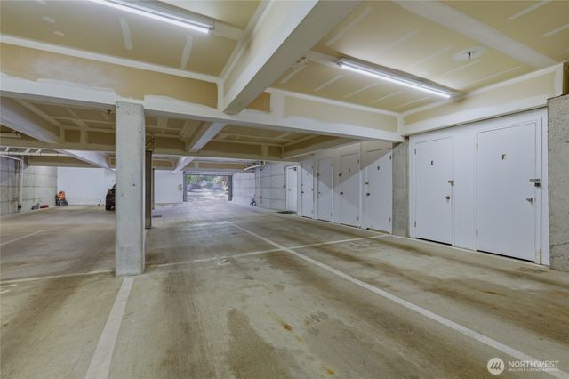 13310 Greenwood Avenue N, Seattle, WA 98133