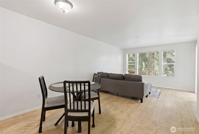 13310 Greenwood Avenue N, Seattle, WA 98133