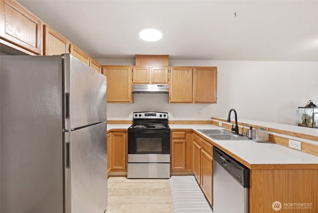13310 Greenwood Avenue N, Seattle, WA 98133