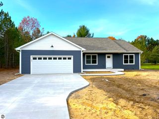 1880 Old Cabin Drive, Interlochen, MI 49643