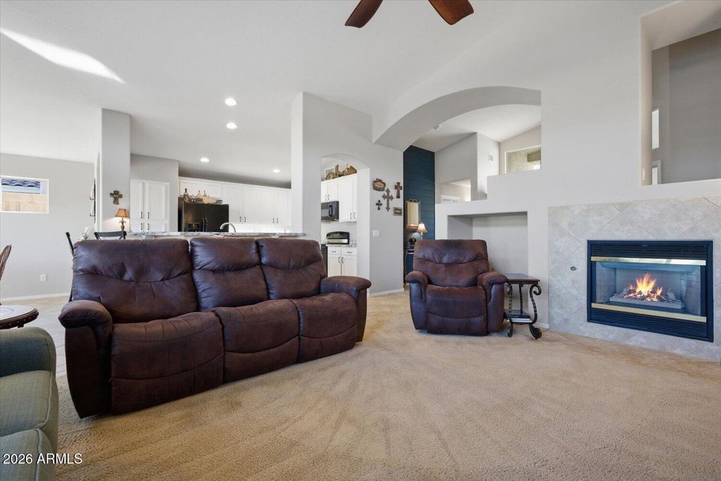Image 11 of property listing at 4602 E THORN TREE Drive, Cave Creek, AZ 85331