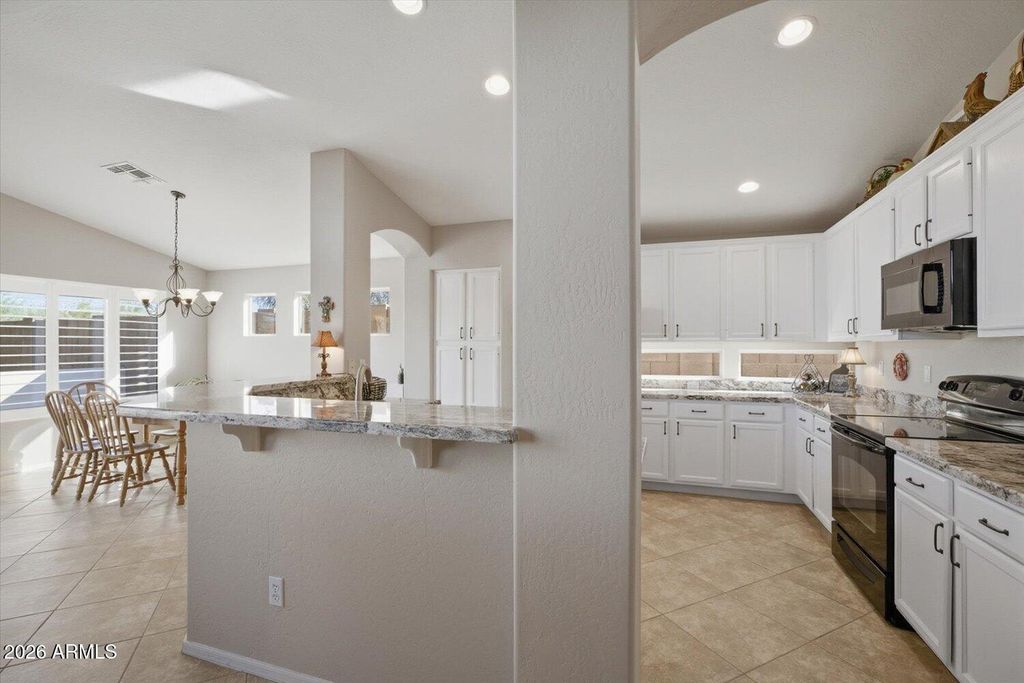 Image 12 of property listing at 4602 E THORN TREE Drive, Cave Creek, AZ 85331
