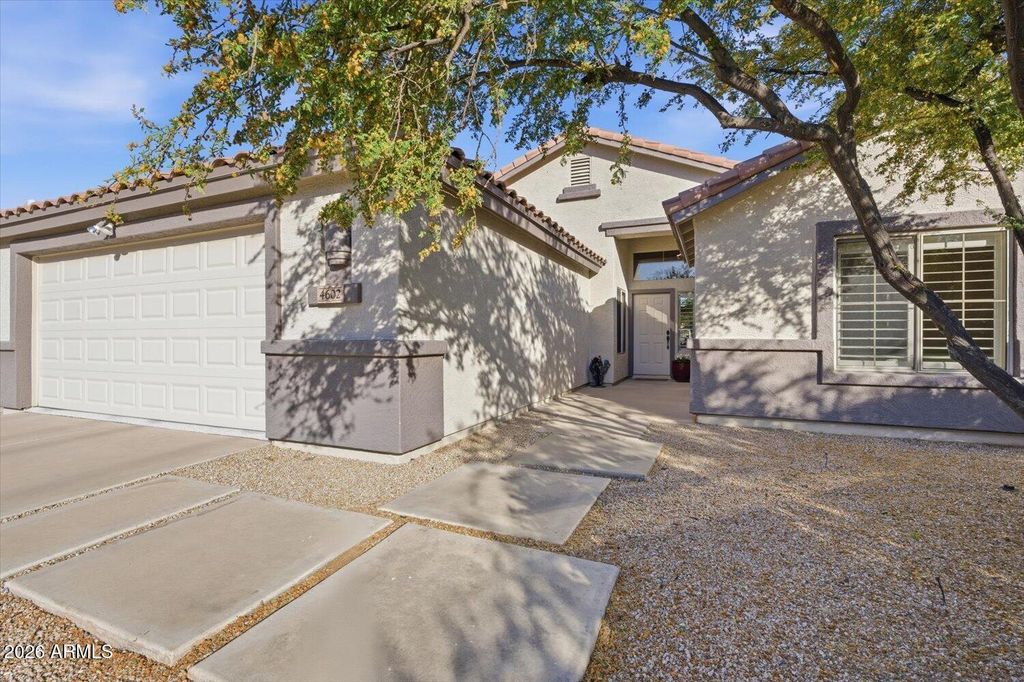 Image 6 of property listing at 4602 E THORN TREE Drive, Cave Creek, AZ 85331