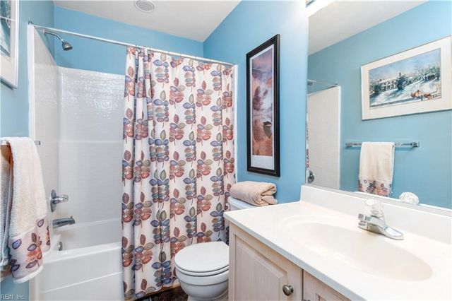 1003 Bay Breeze DR, Suffolk, VA 23435