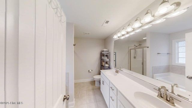 437 Nantucket Trail, Sneads Ferry, NC 28460