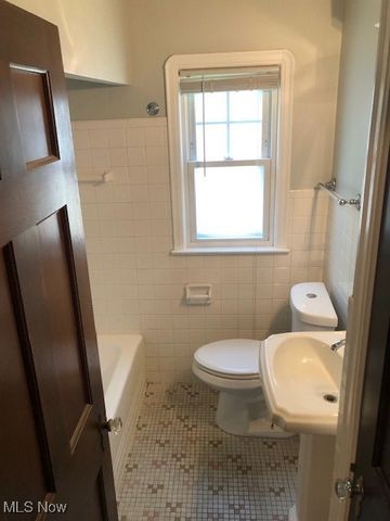 4418 W 176th Street, Cleveland, OH 44135